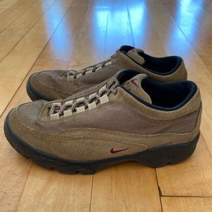 Vintage Nike ACG Hiking Shoes